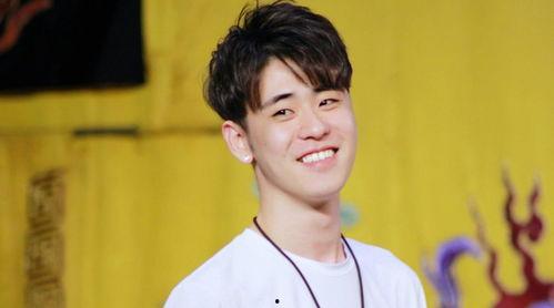 郭京飞陈伟霆吃瓜娱乐,娱乐界新组合引热议